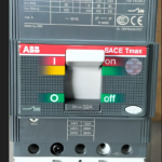ABB SACE Tmax T2N 160 (32A)